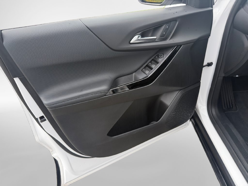 Certified 2026 Chevrolet Equinox LT AWD/4WD image 14