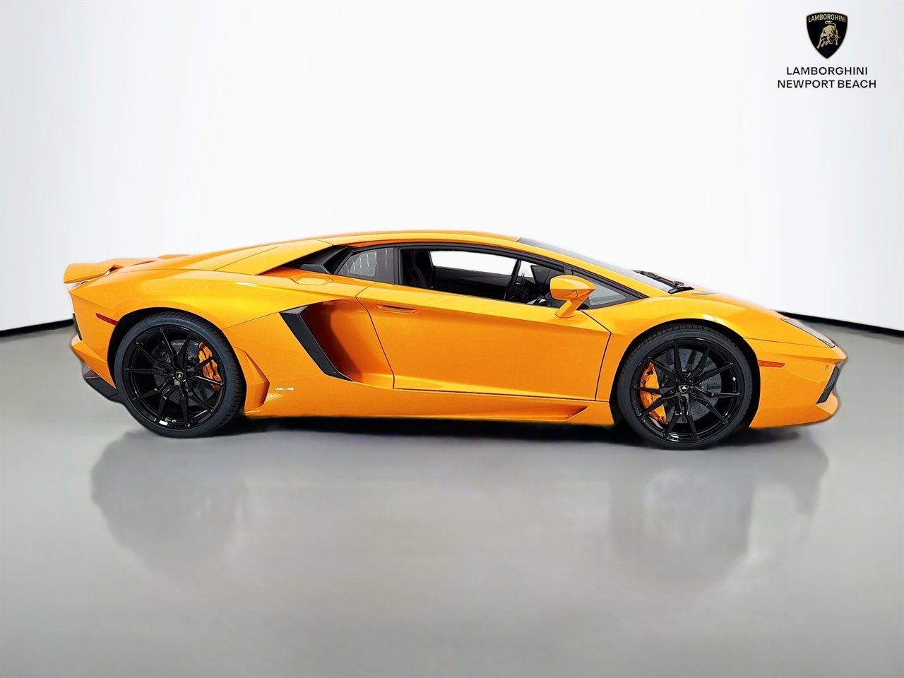 Used 2015 Lamborghini Aventador LP 700-4 image 8
