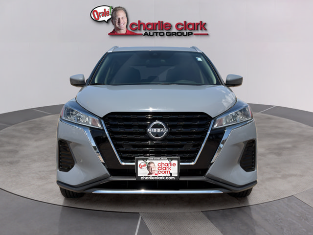 Certified 2024 Nissan Kicks SV FWD image 8