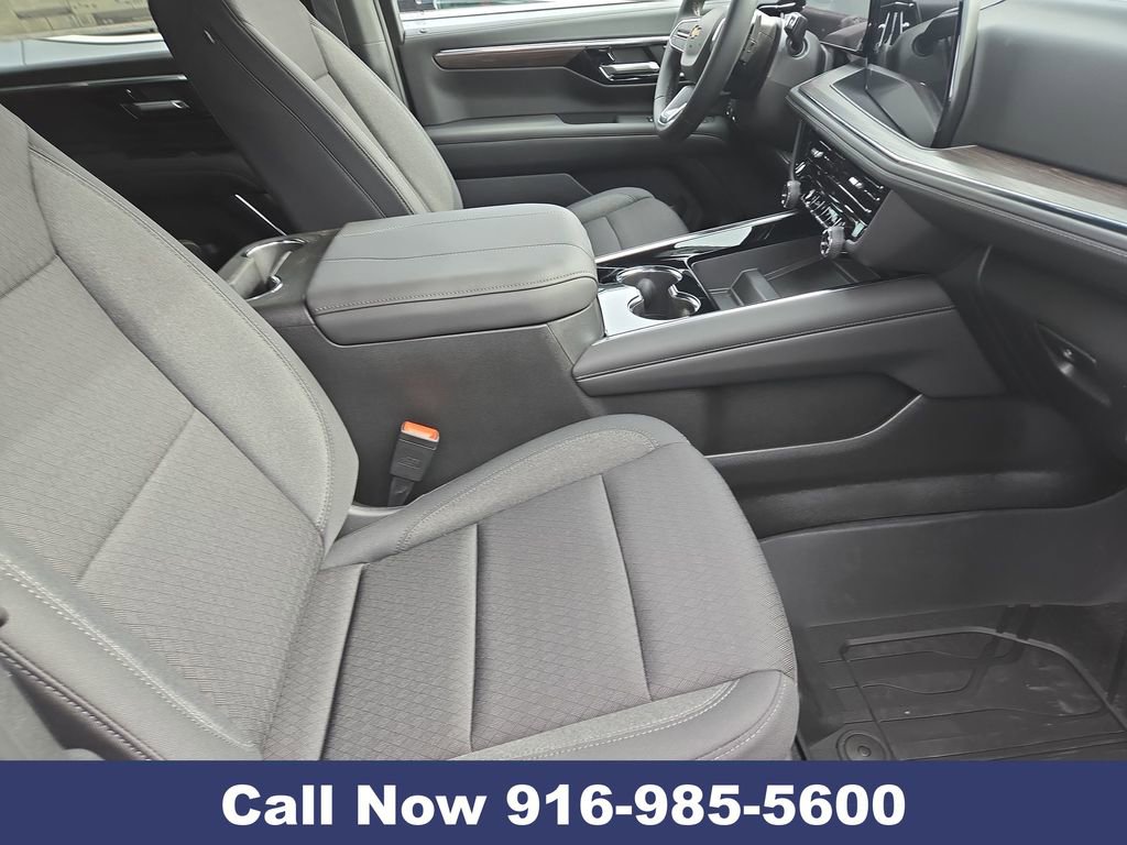 New 2026 Chevrolet Suburban LS w/ LPO, Dark Essentials Package image 32