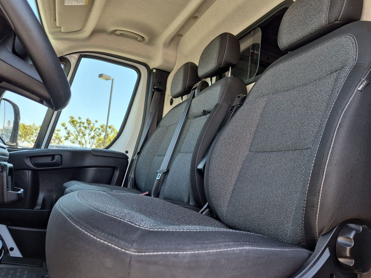 Used 2024 RAM ProMaster 2500 FWD image 17