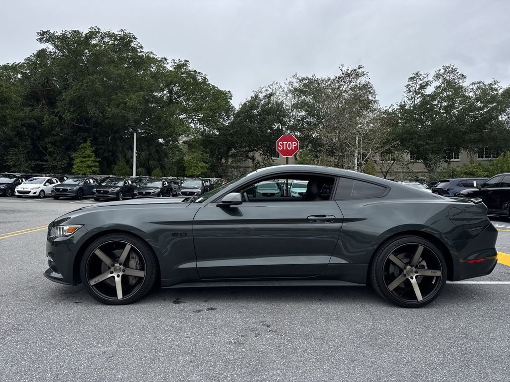 Used 2016 Ford Mustang GT w/ Black Accent Package RWD image 27