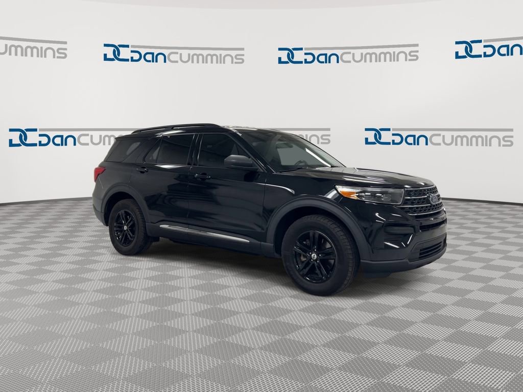 Used 2020 Ford Explorer XLT w/ Comfort Package image 2