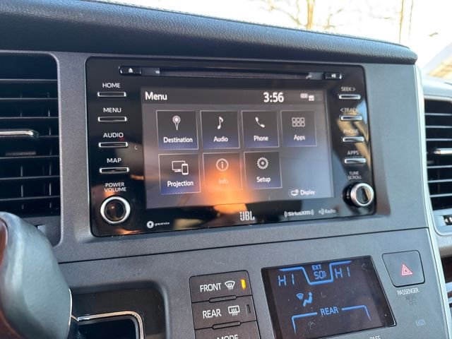 Used 2020 Toyota Sienna XLE image 24