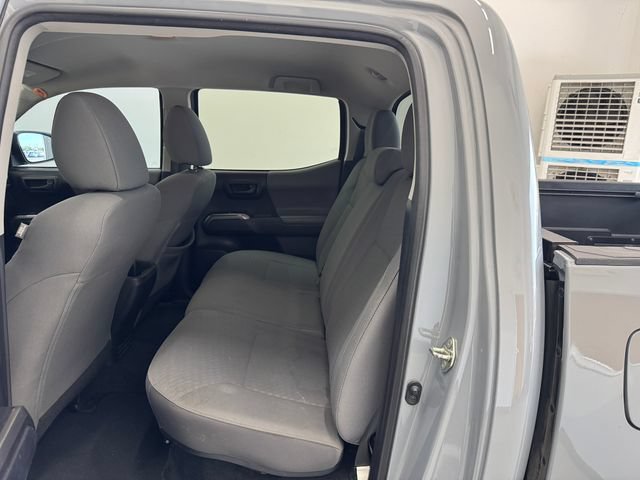 Used 2020 Toyota Tacoma SR5 w/ SR5 Appearance Package (SM) RWD image 20