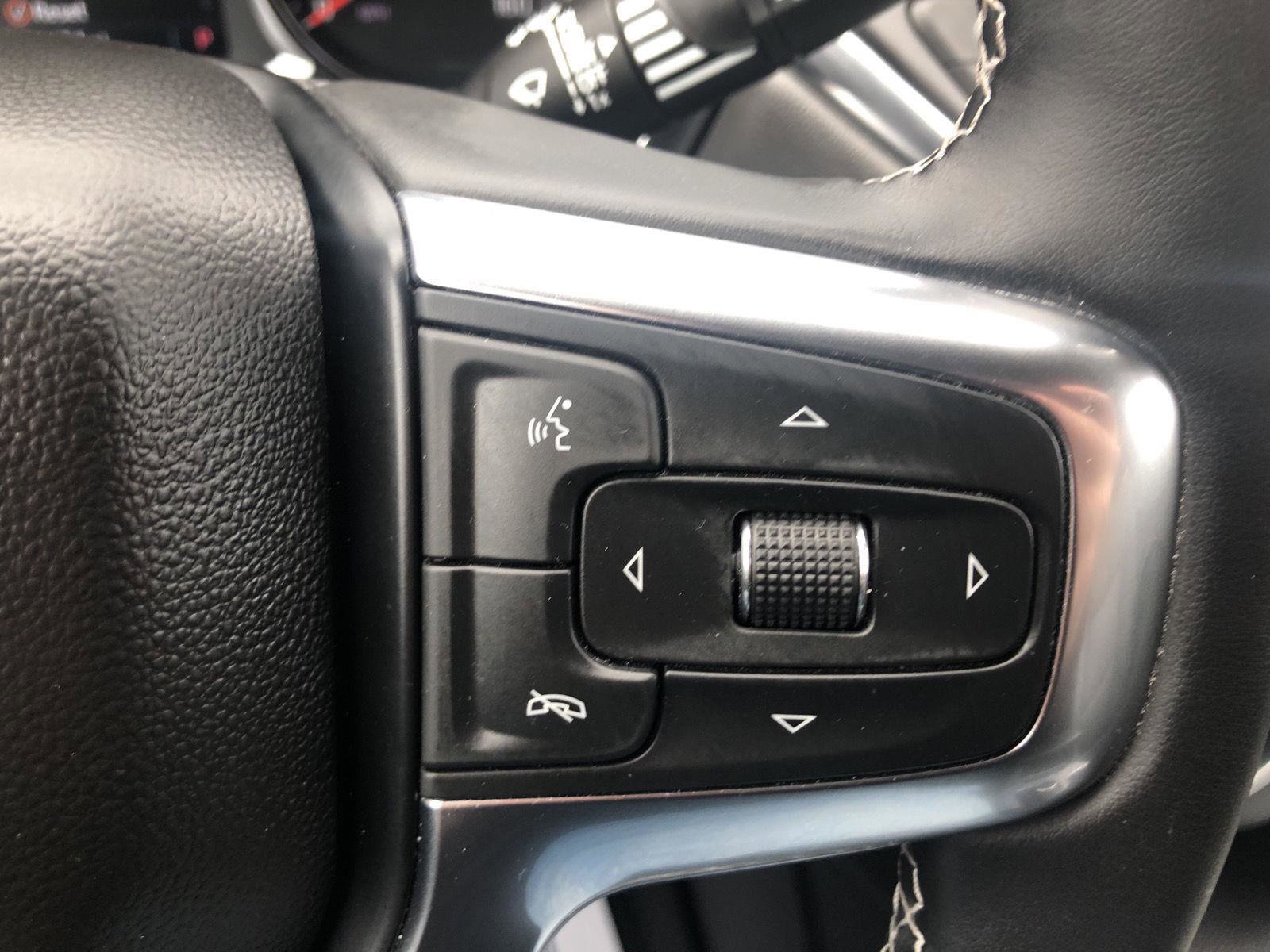 Used 2024 Chevrolet Blazer LT FWD image 20