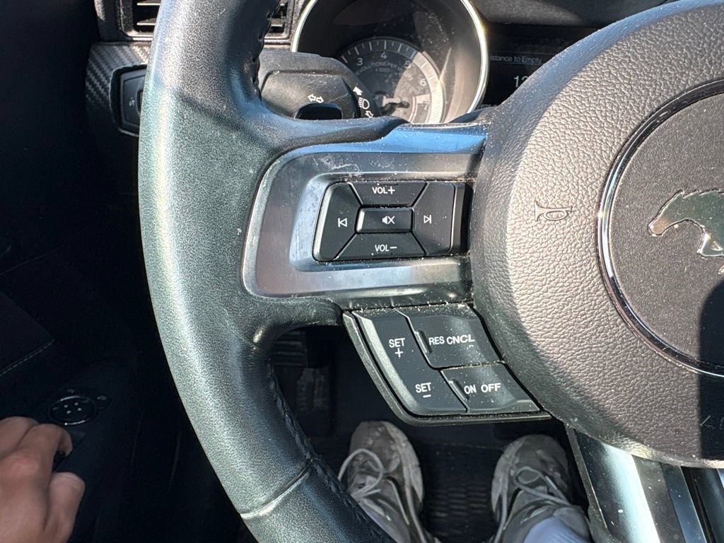 Used 2018 Ford Mustang Coupe RWD image 17