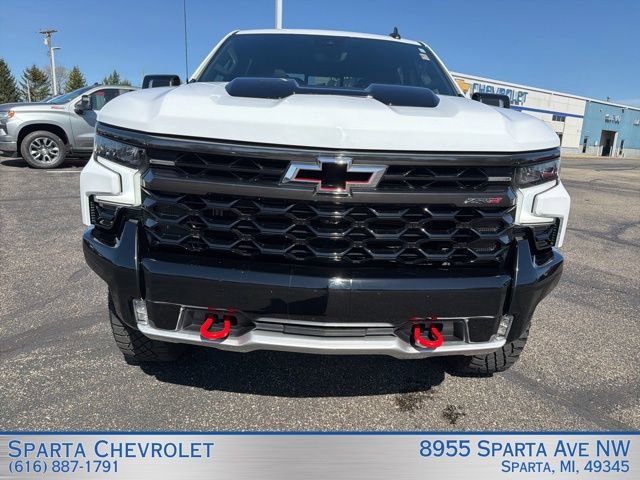 Used 2023 Chevrolet Silverado 1500 ZR2 w/ Technology Package AWD/4WD image 11