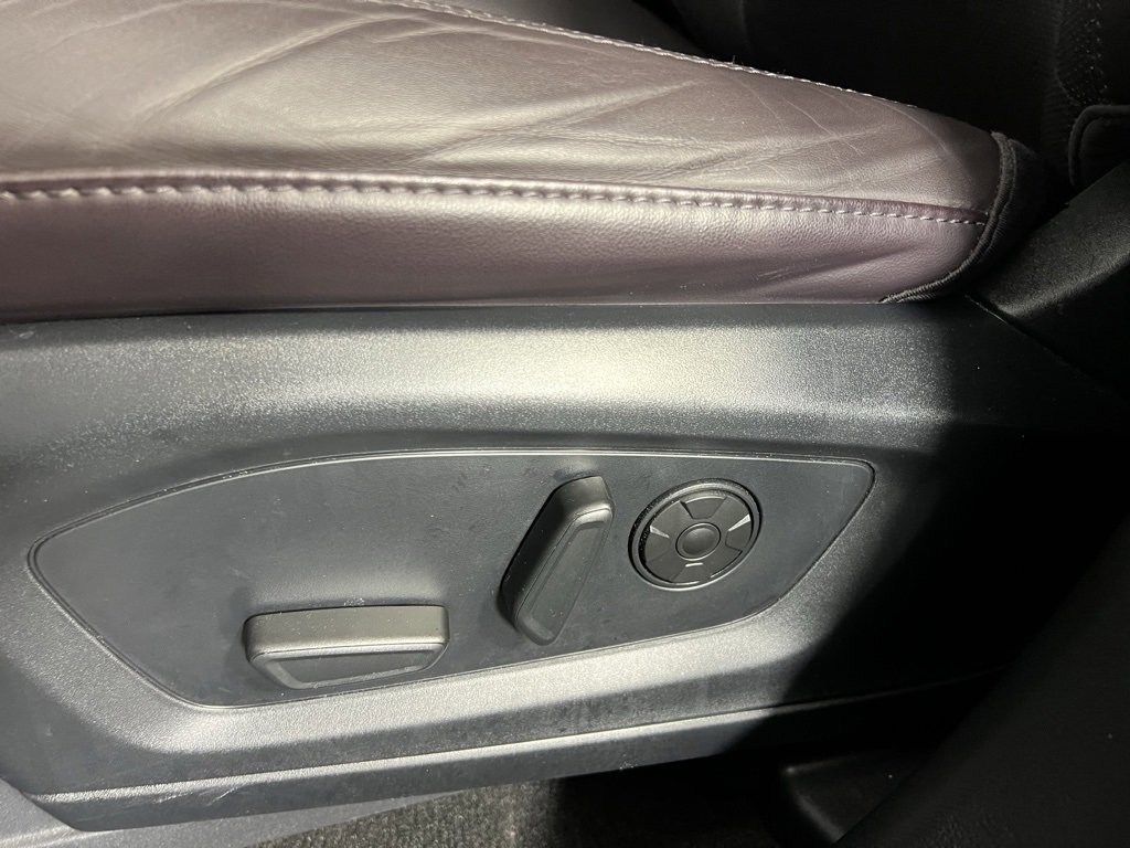 Used 2025 Ford Explorer Platinum w/ LUX Leather Package image 25