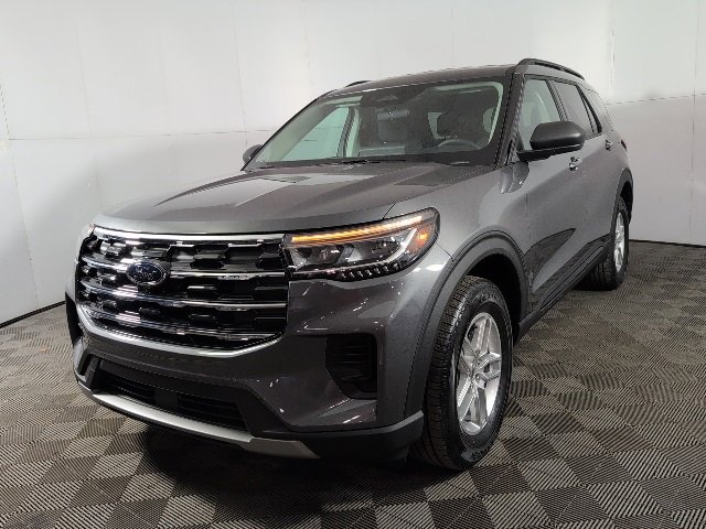 New 2026 Ford Explorer Active image 4