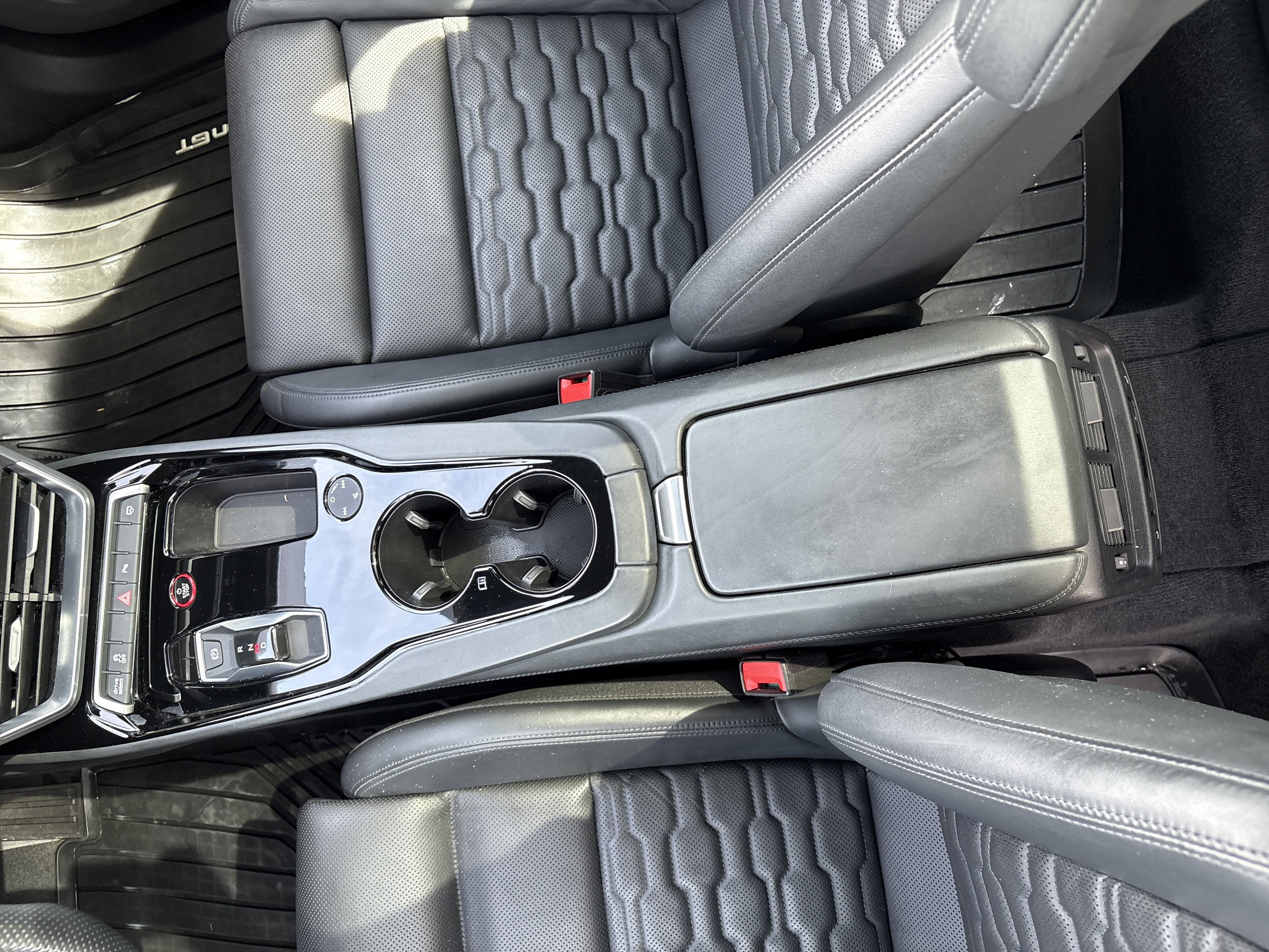 Certified 2023 Audi e-tron GT Premium Plus w/ Performance Package image 9