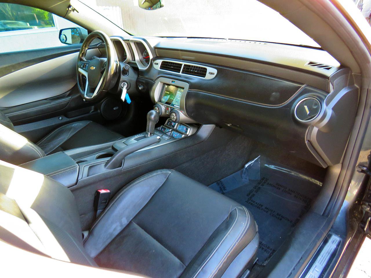 Used 2015 Chevrolet Camaro SS Coupe w/ RS PACKAGE w/ RS Package RWD image 17