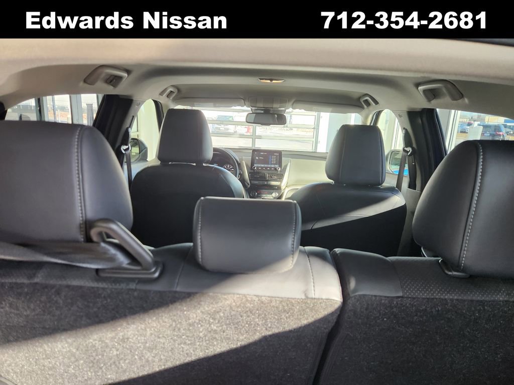 Used 2024 Mitsubishi Eclipse Cross SE image 13