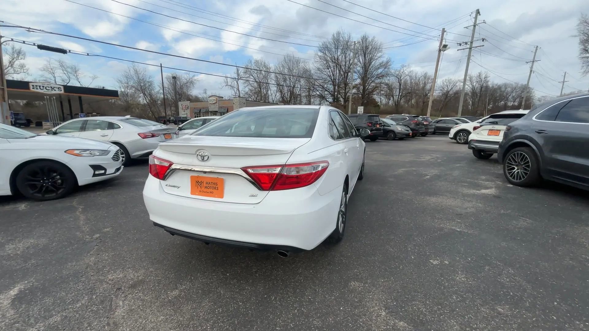 Used 2016 Toyota Camry SE image 7