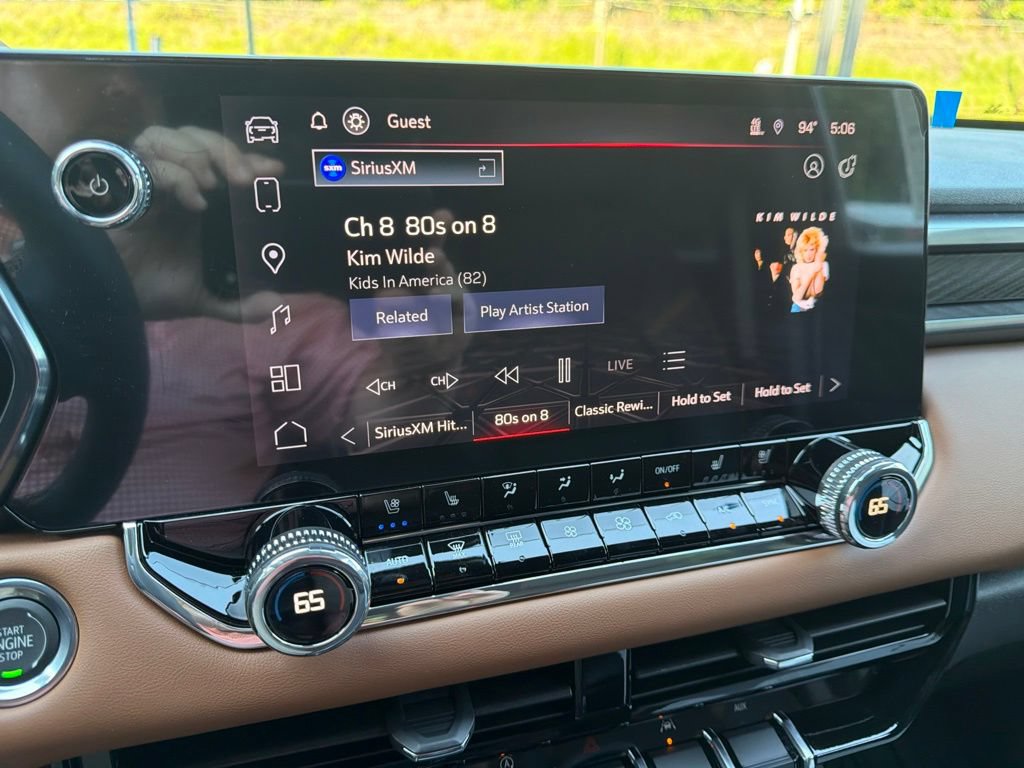 New 2026 GMC Canyon AT4 w/ AT4 Premium Package AWD/4WD image 17