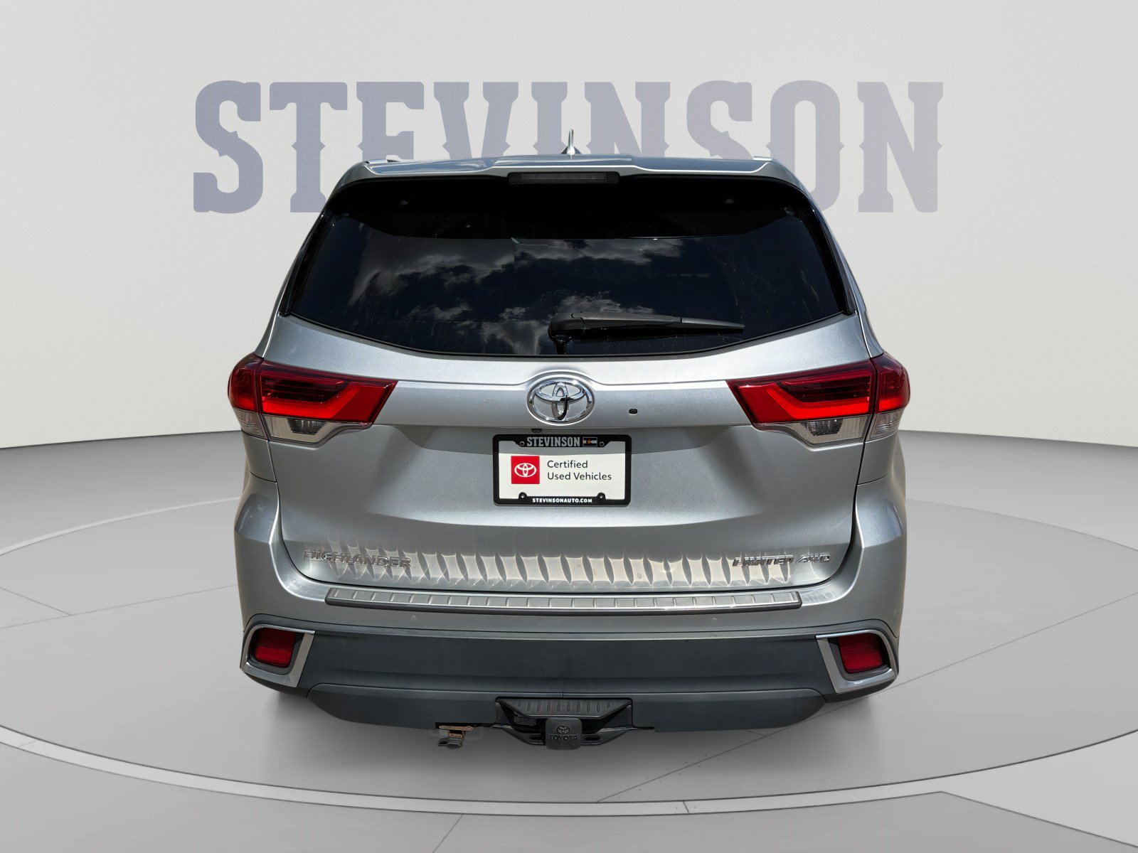 Used 2018 Toyota Highlander Limited Platinum AWD/4WD image 4