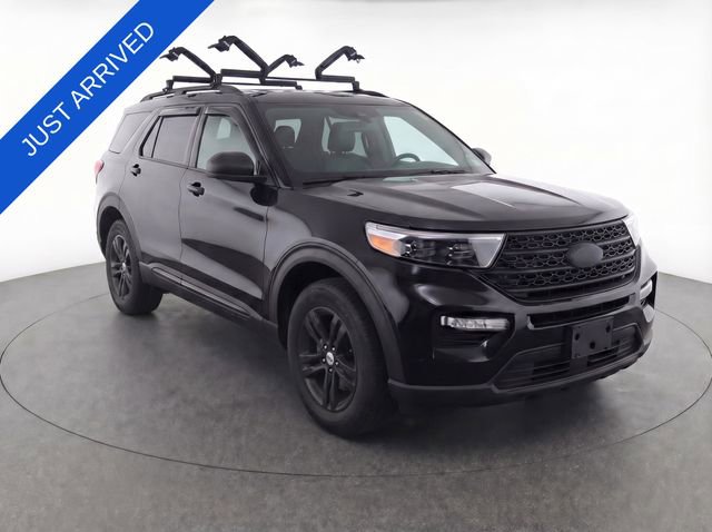 Used 2021 Ford Explorer XLT w/ Equipment Group 202A image 8