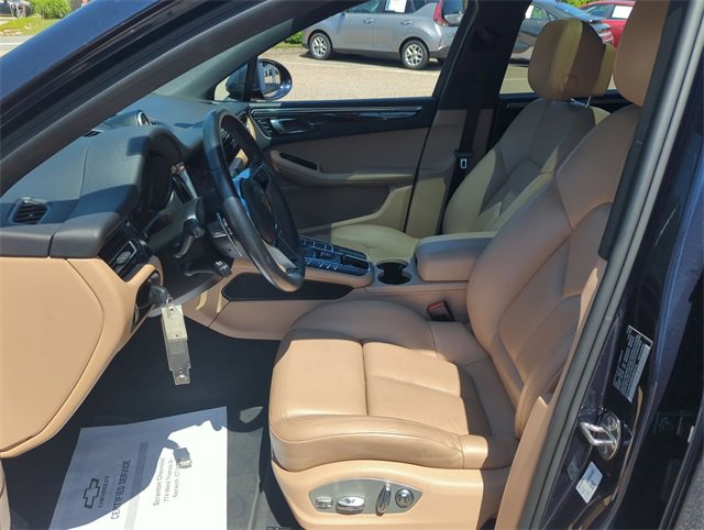 Used 2021 Porsche Macan image 19
