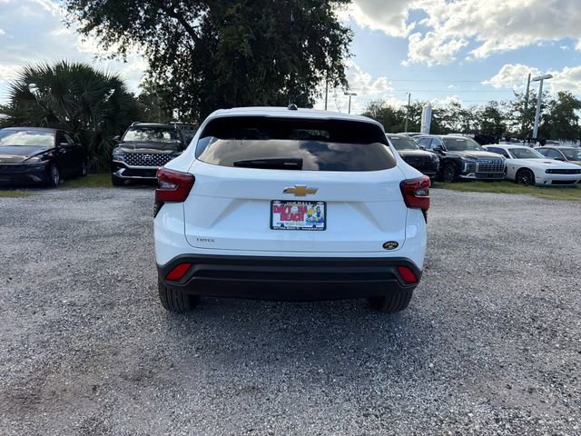 New 2026 Chevrolet Trax LS w/ Driver Confidence Package FWD image 10