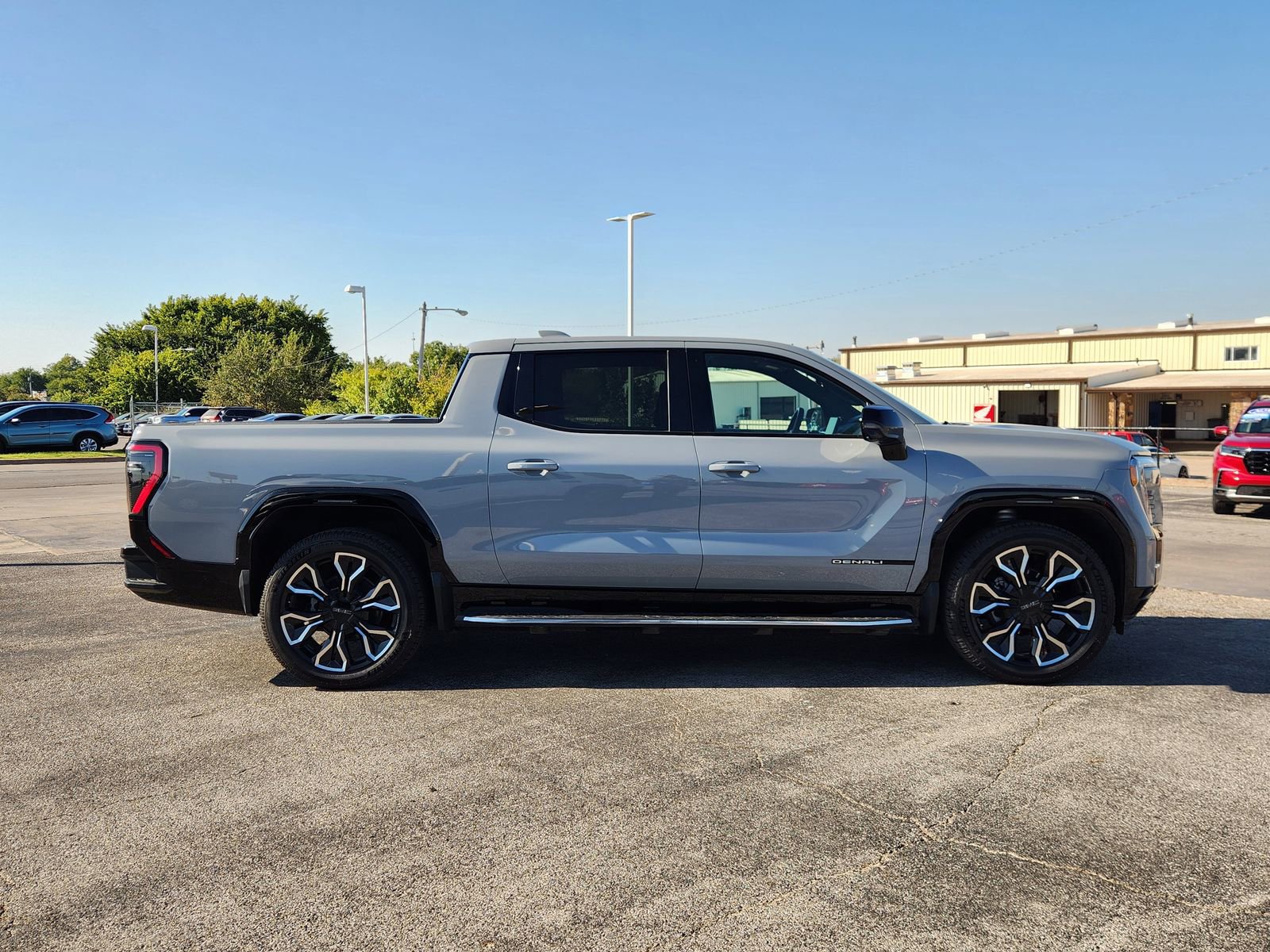 New 2025 GMC Sierra EV Denali AWD/4WD image 7
