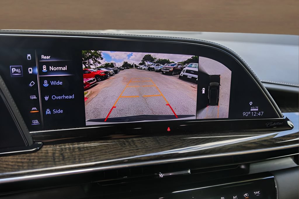 Certified 2023 Cadillac Escalade Premium Luxury w/ Performance Package AWD/4WD image 17