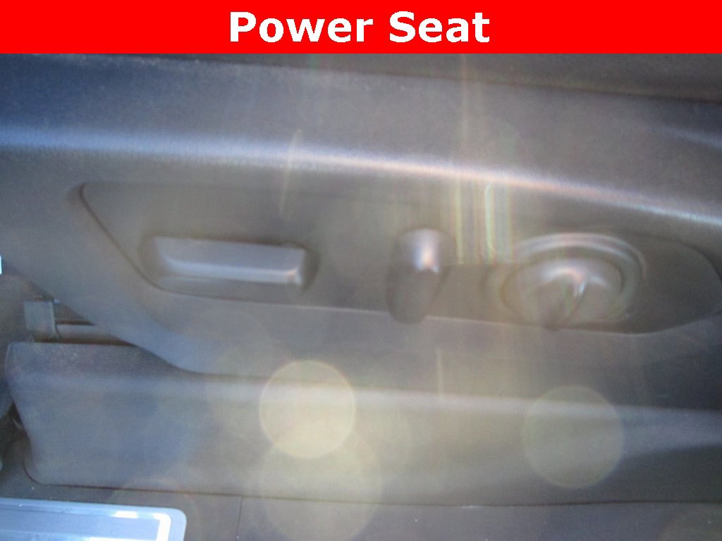 Certified 2020 GMC Sierra 3500 SLT w/ SLT Convenience Package image 28