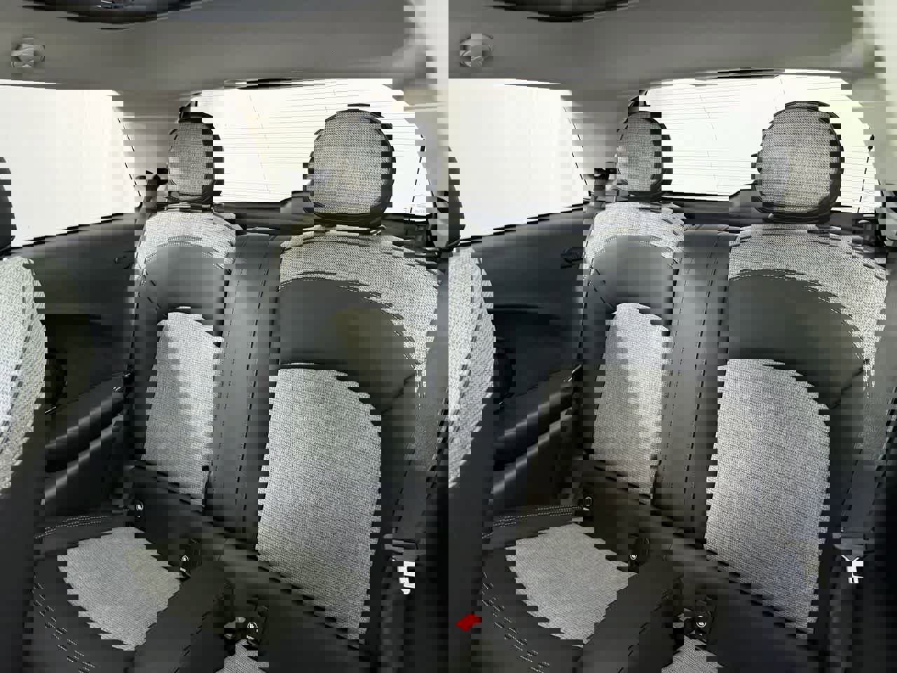 Used 2020 MINI Cooper SE w/ 6.5" Touchscreen Package image 11