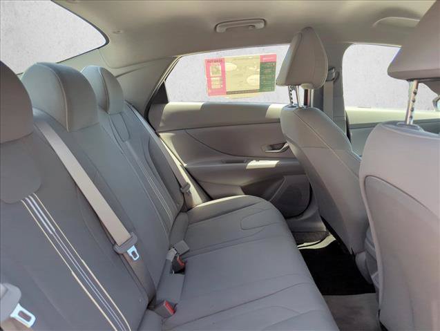 Used 2024 Hyundai Elantra SEL FWD image 22