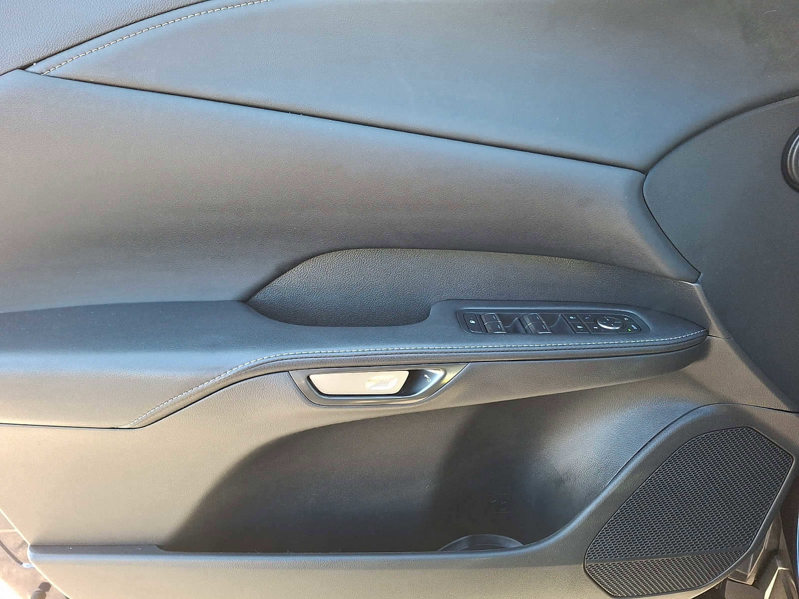 Used 2024 Lexus RX 350 Premium w/ Accessory Package (Z1) image 7