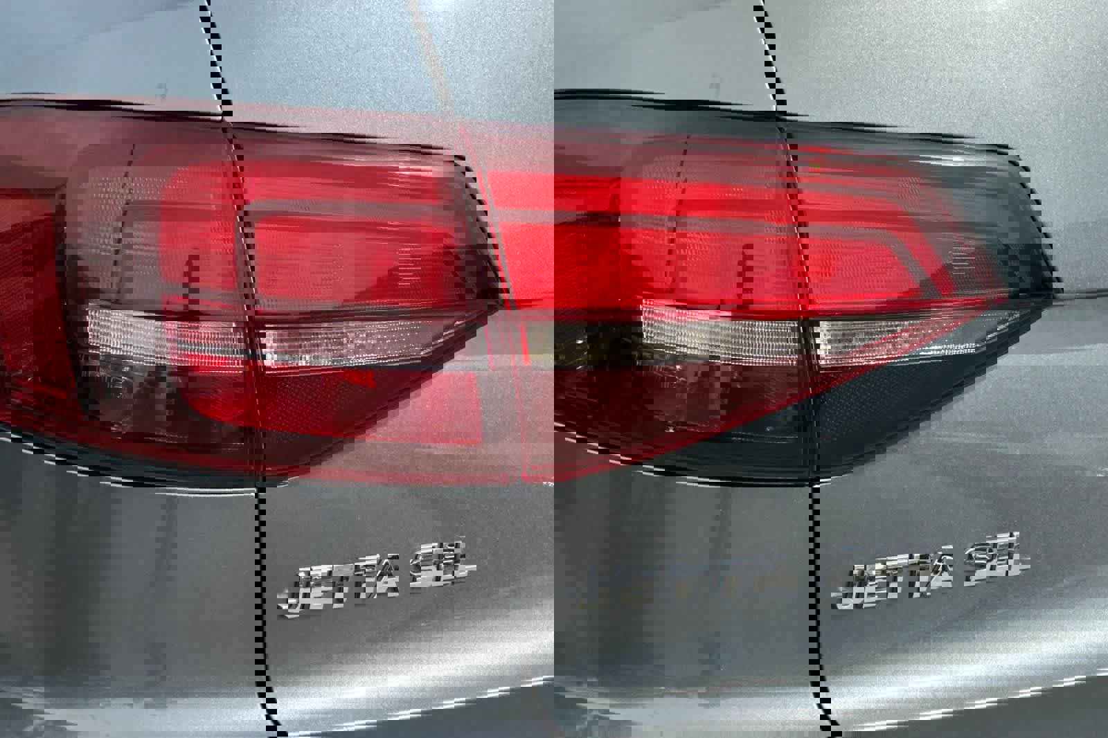 Used 2016 Volkswagen Jetta SEL Premium w/ Lighting Package image 33