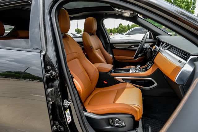 Used 2026 Jaguar F-PACE R-Dynamic S AWD/4WD image 41