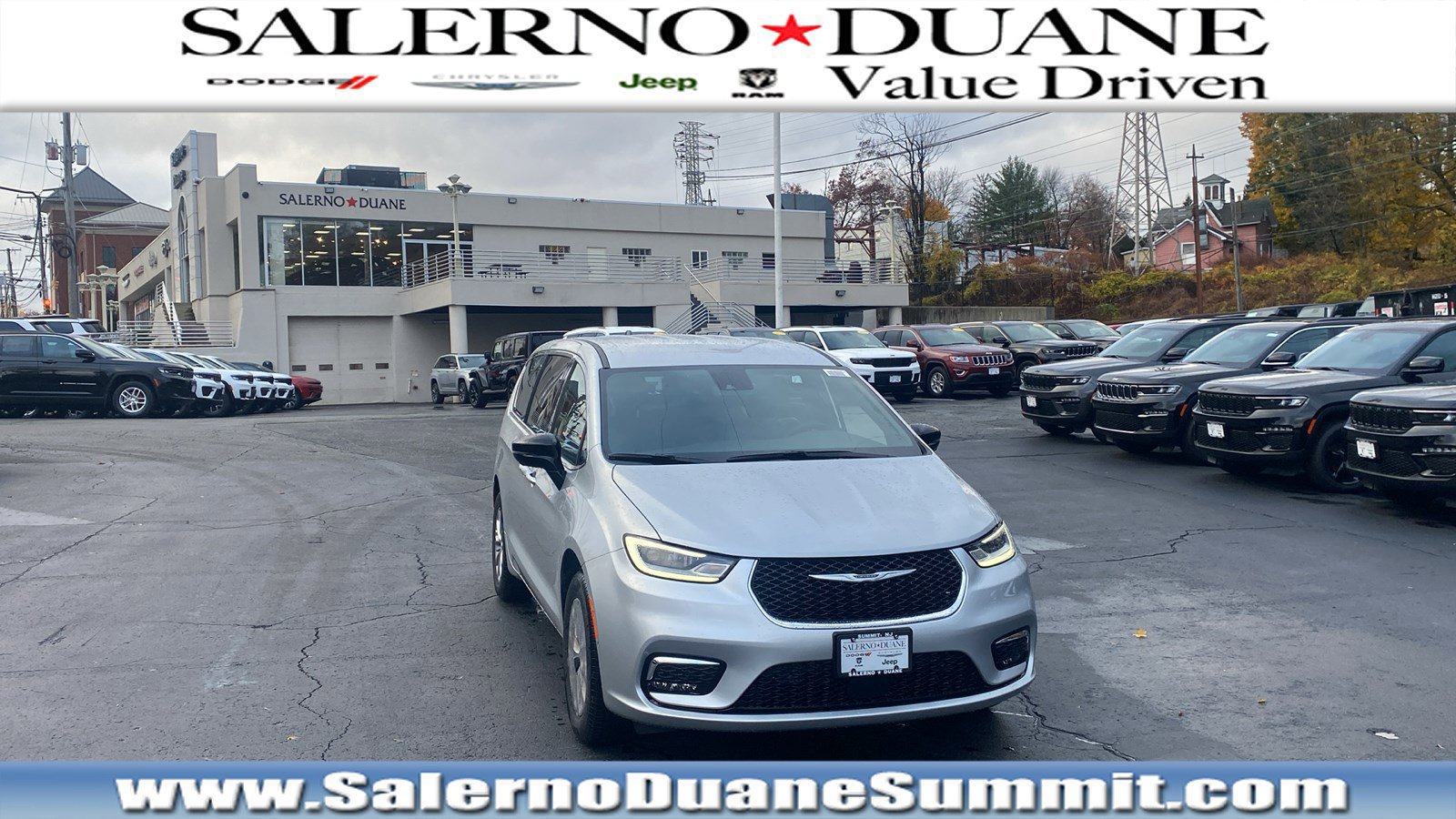 New 2026 Chrysler Pacifica Select AWD/4WD image 1