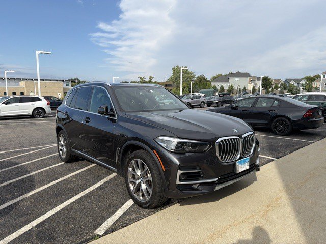 Used 2023 BMW X5 xDrive40i w/ Premium Package AWD/4WD image 1
