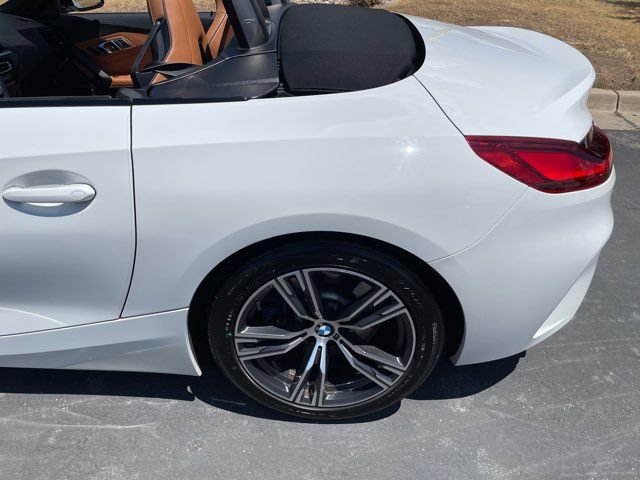 Used 2020 BMW Z4 M40i w/ Driving Assistance Package RWD image 22