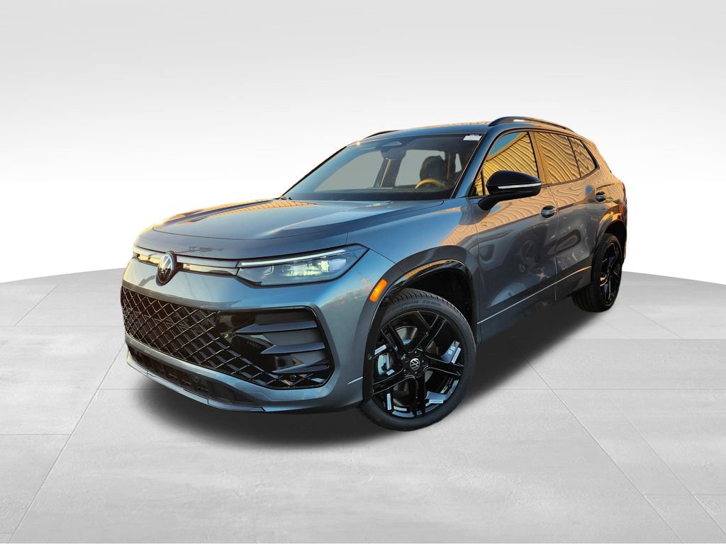 New 2026 Volkswagen Tiguan SE R-Line image 3