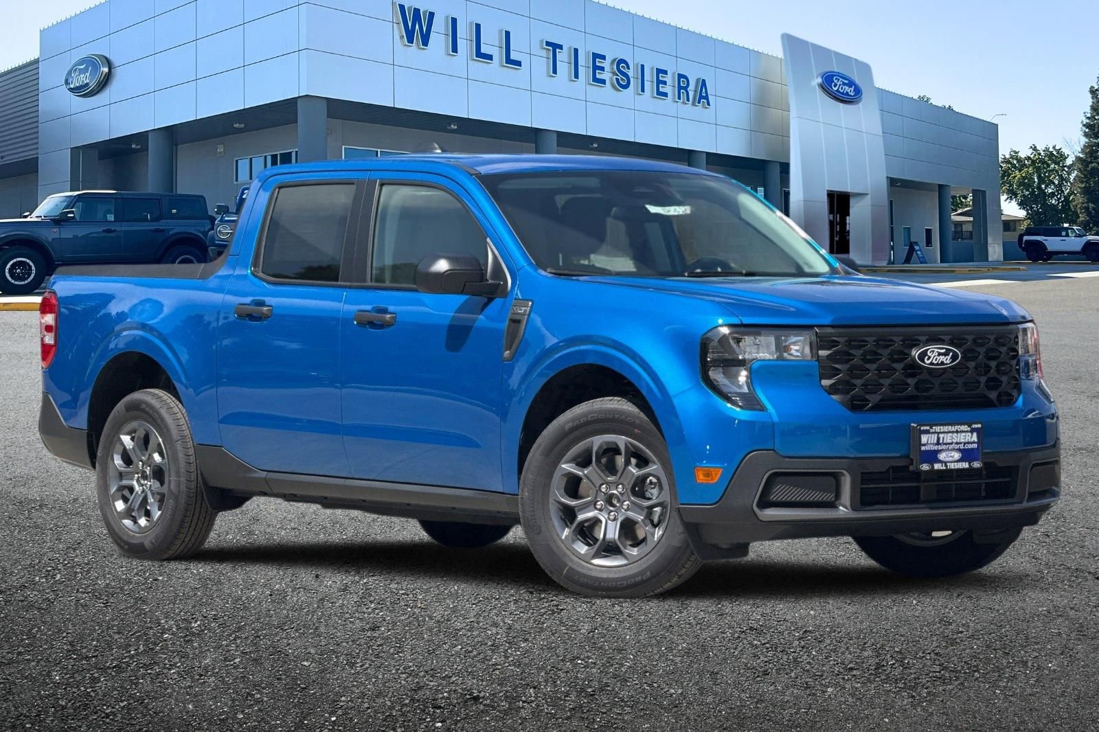 New 2025 Ford Maverick XLT image 2