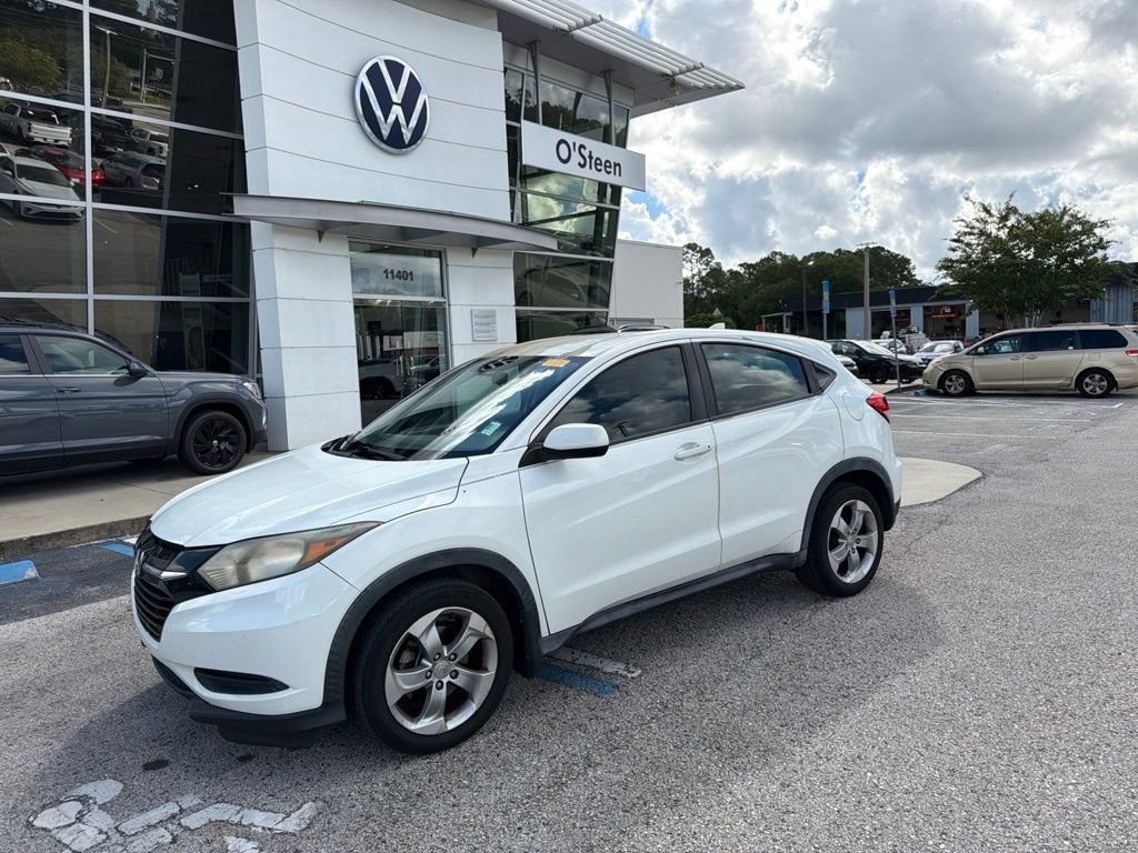 Used 2017 Honda HR-V LX image 32