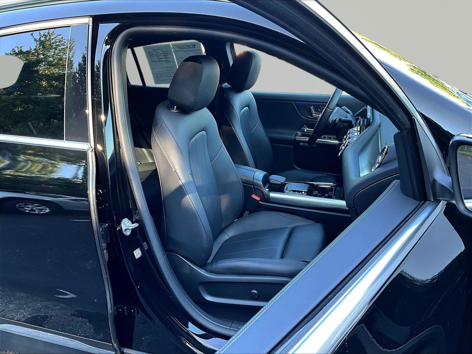 Used 2021 Mercedes-Benz GLA 250 4MATIC image 29