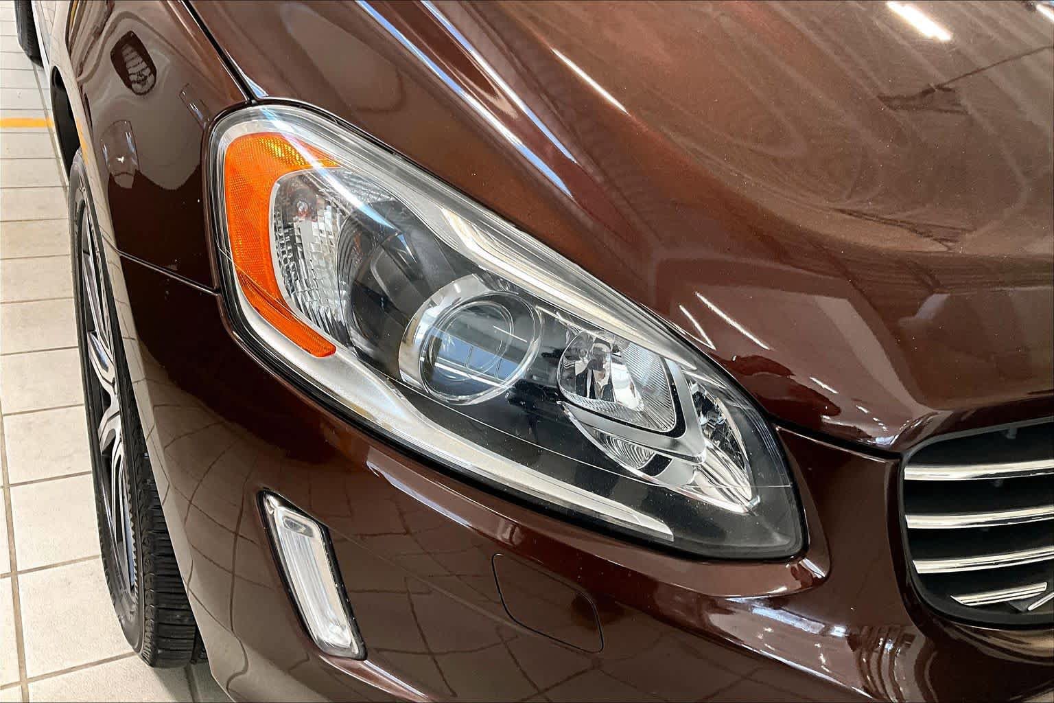Used 2017 Volvo XC60 T6 Inscription w/ Climate Package AWD/4WD image 26