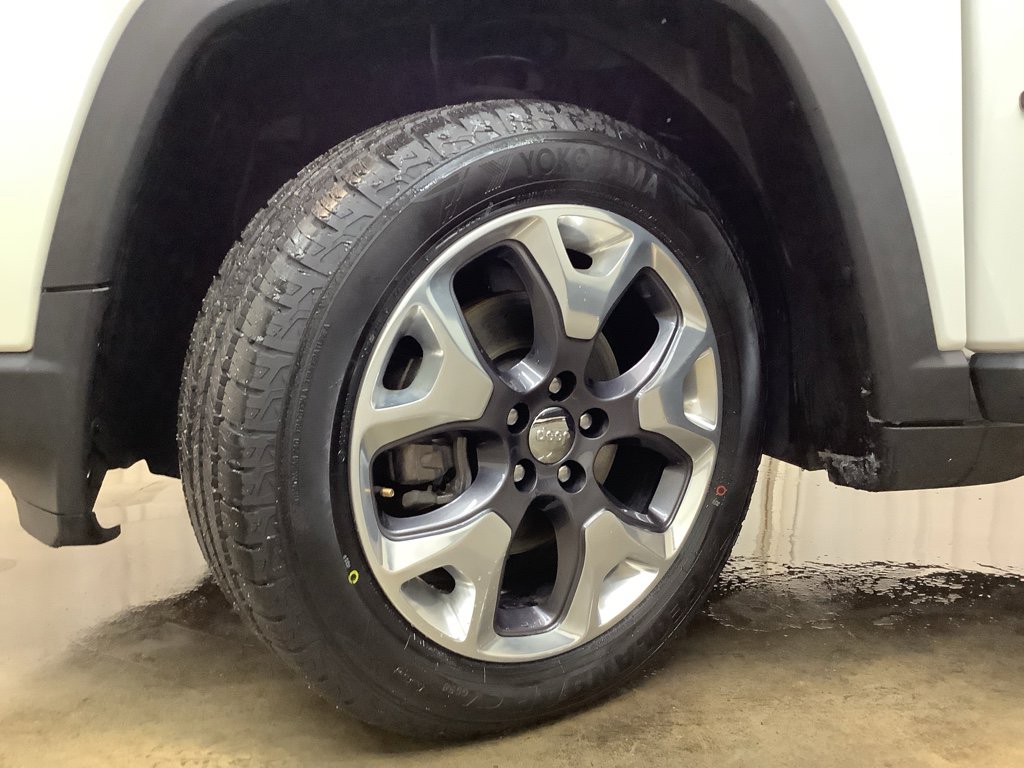 Used 2021 Jeep Compass Limited w/ Sun and Sound Group image 31