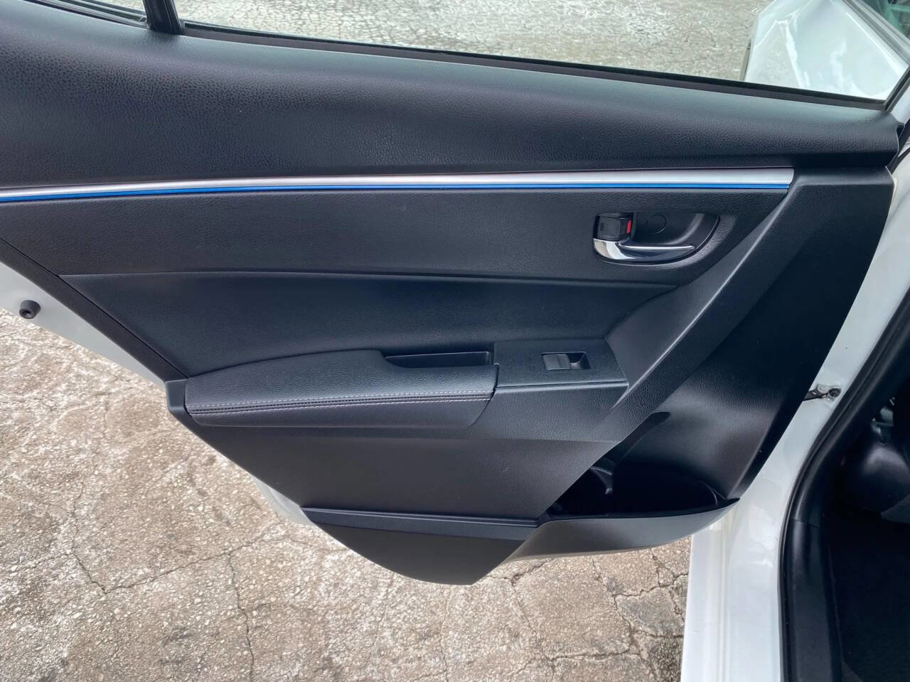 Used 2016 Toyota Corolla S image 21