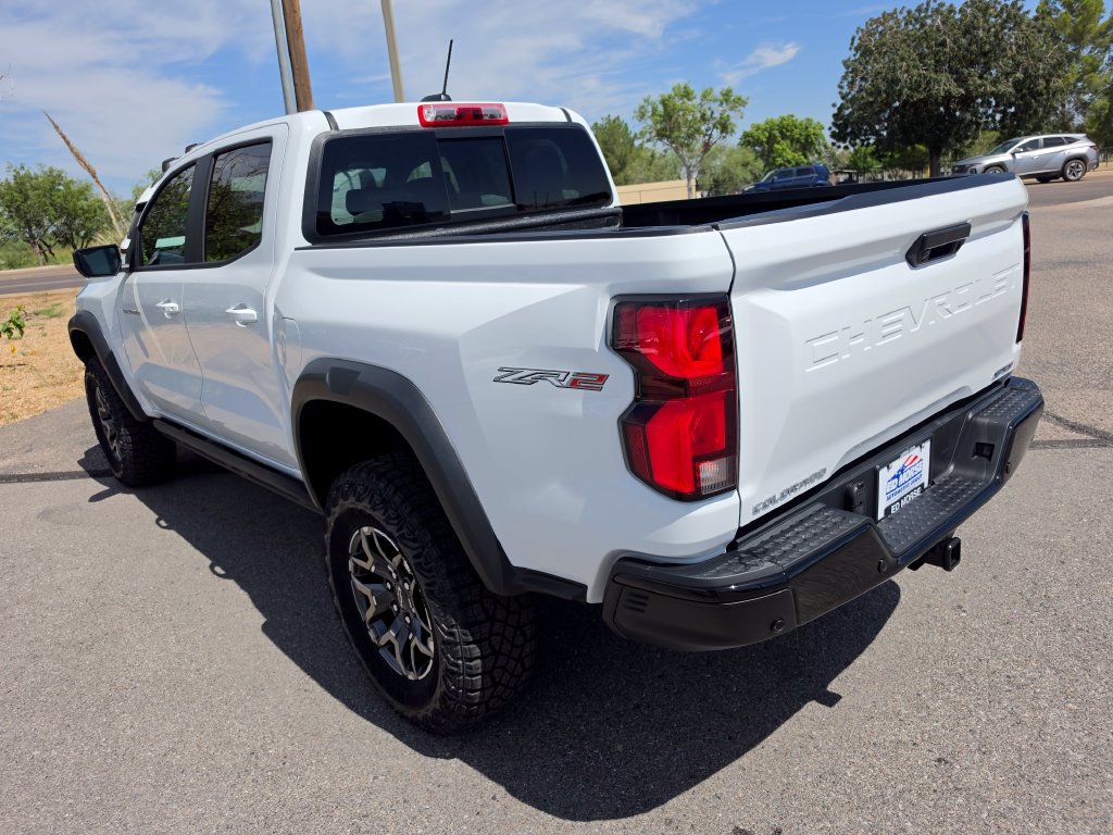 New 2026 Chevrolet Colorado ZR2 w/ Technology Package AWD/4WD image 3