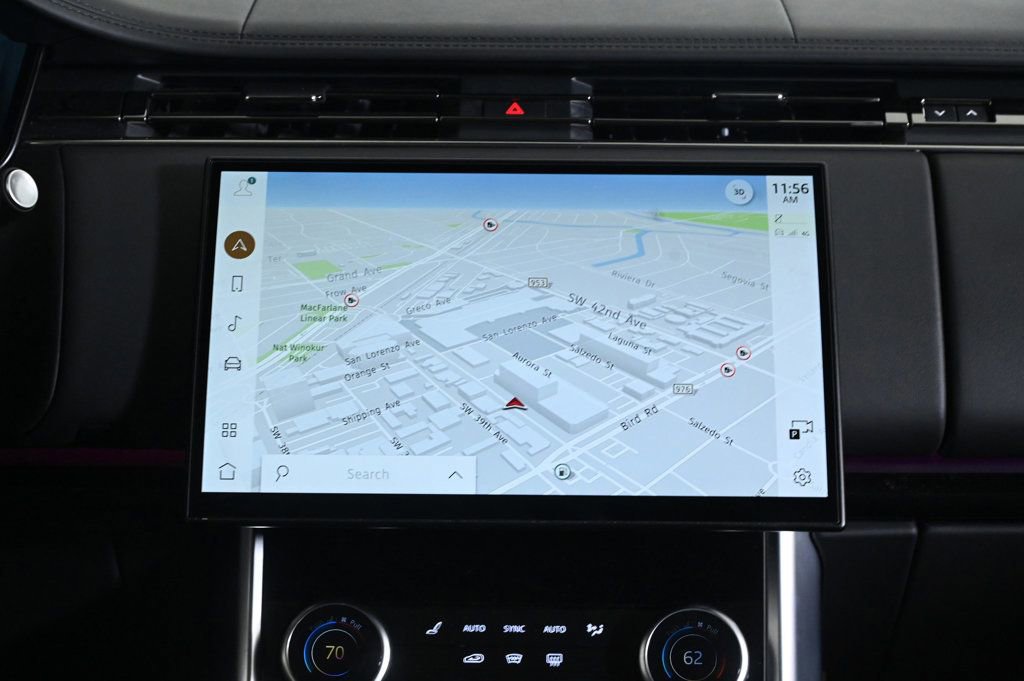 Used 2023 Land Rover Range Rover SE image 13