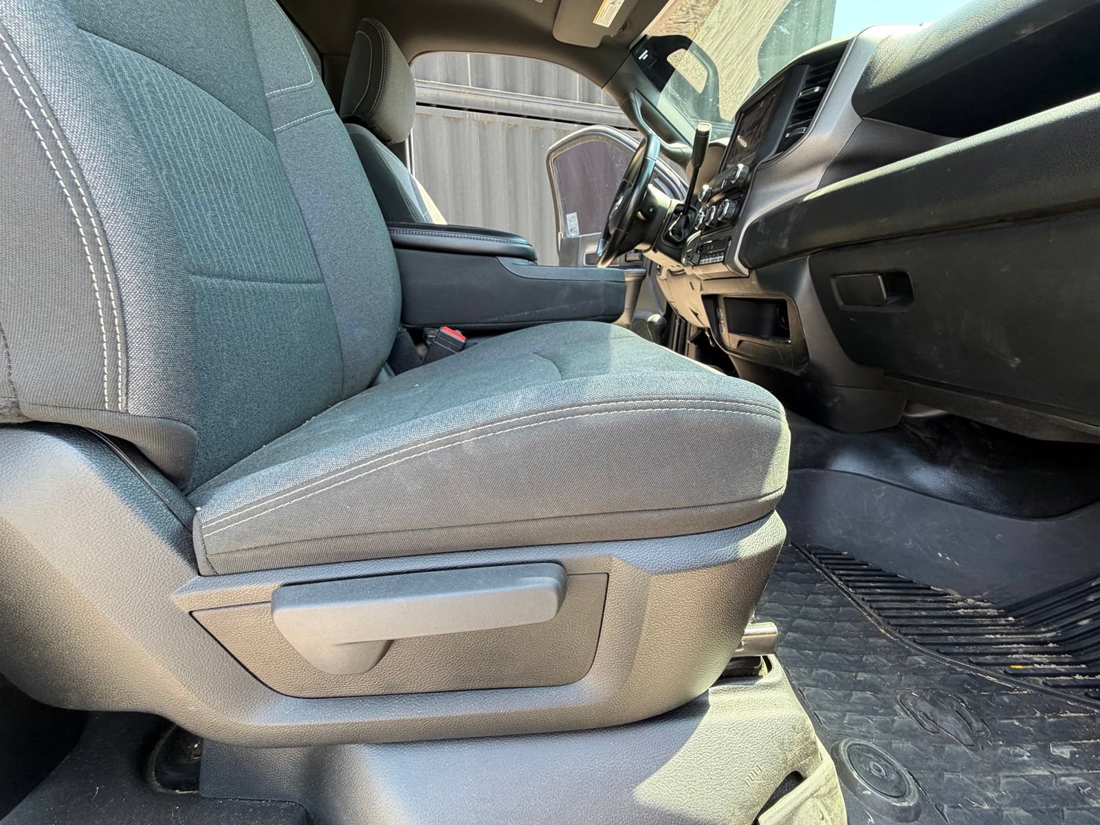 Used 2022 RAM 5500 Tradesman AWD/4WD image 18