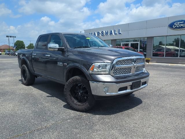 Used 2018 RAM 1500 Laramie w/ Convenience Group AWD/4WD image 3