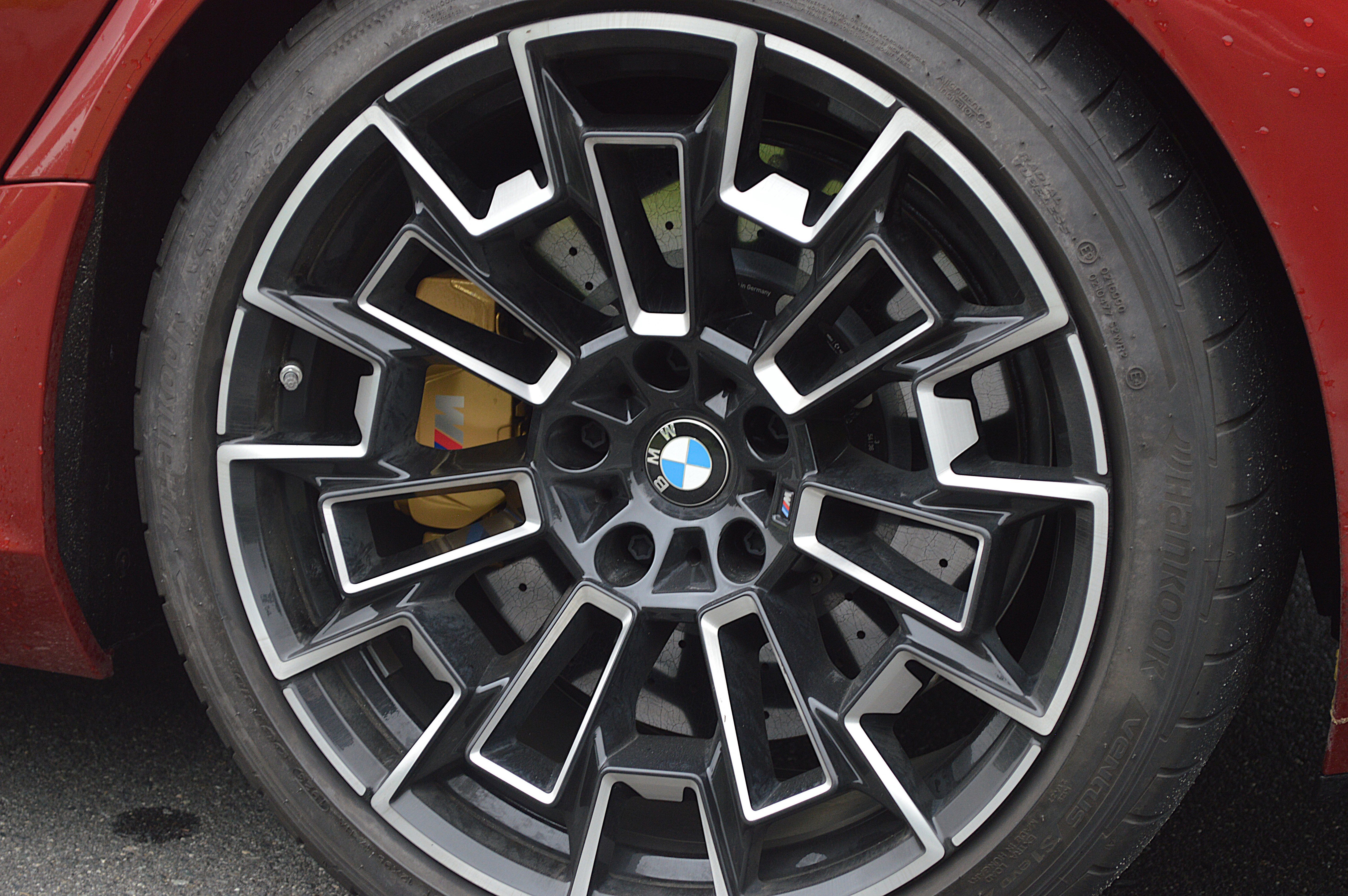 Used 2025 BMW M5 AWD/4WD image 5