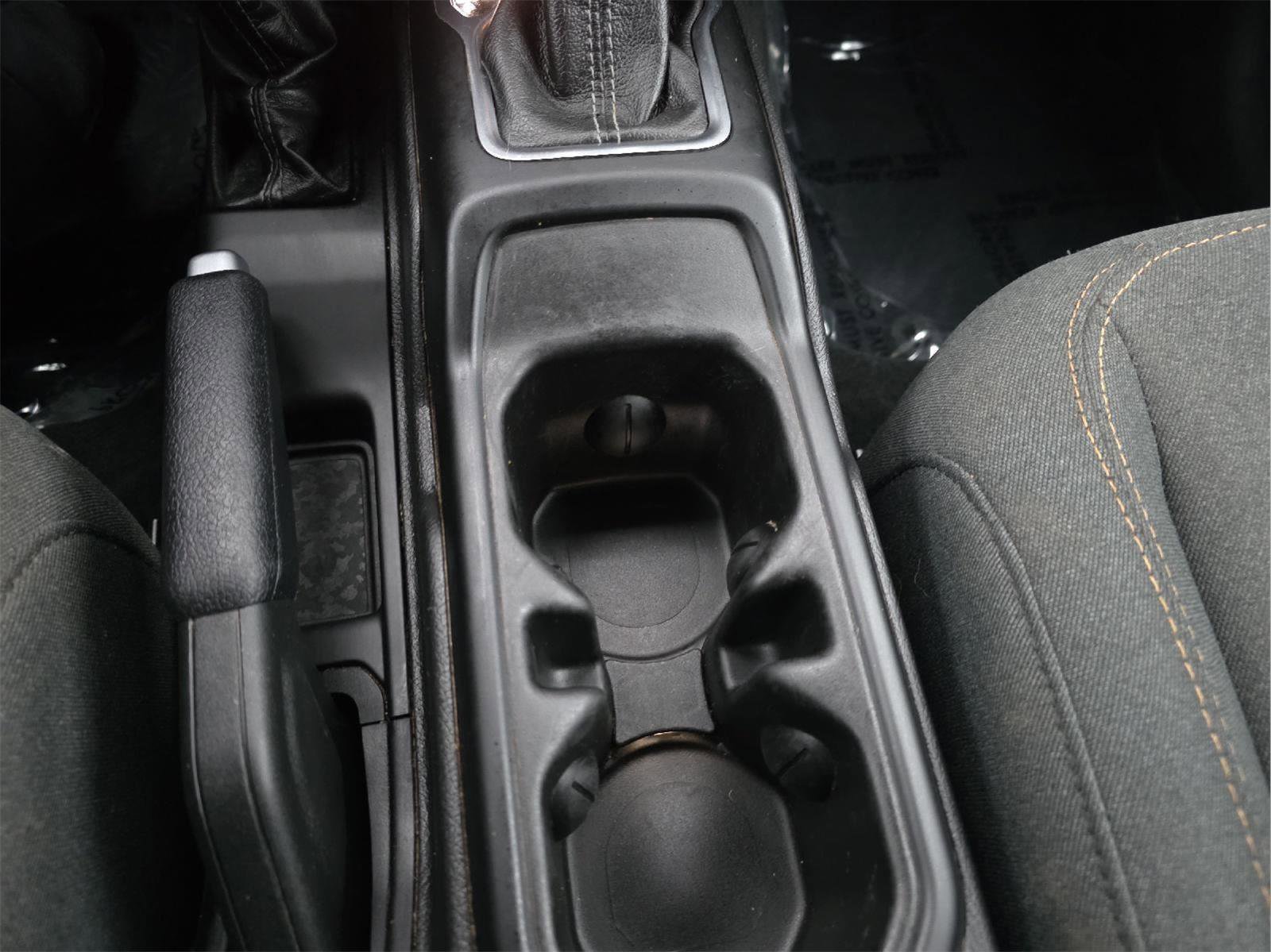 Used 2024 Jeep Wrangler Sahara w/ Safety Group image 27