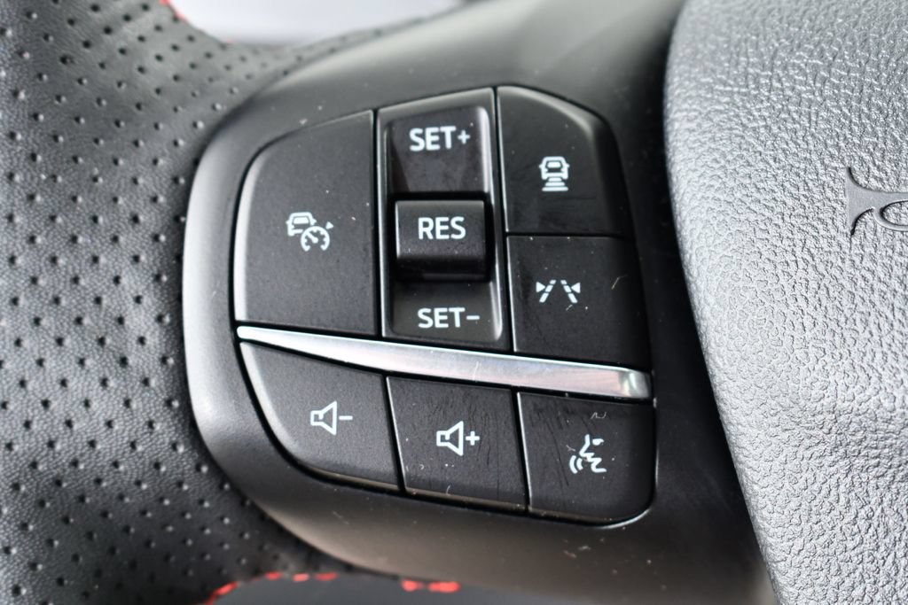 Used 2024 Ford Escape ST-Line w/ Tech Pack #1 AWD/4WD image 31