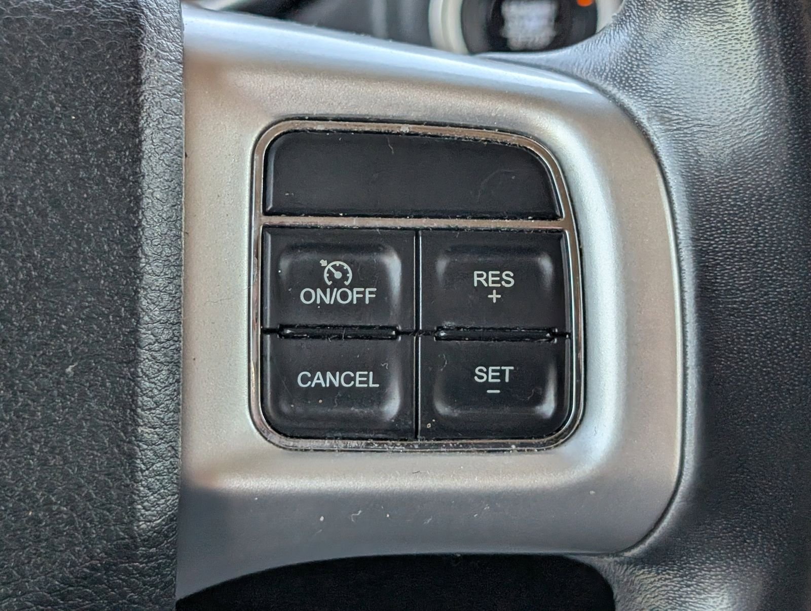 Used 2019 Dodge Journey SE w/ Connectivity Group FWD image 21