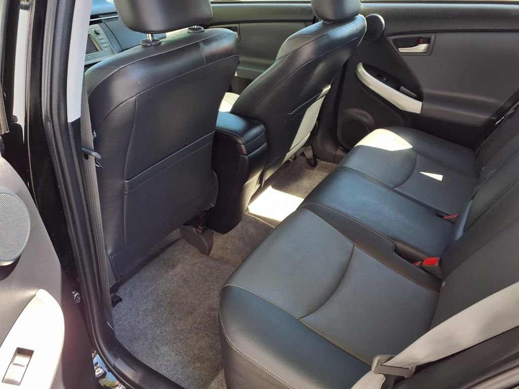 Used 2015 Toyota Prius Four image 17